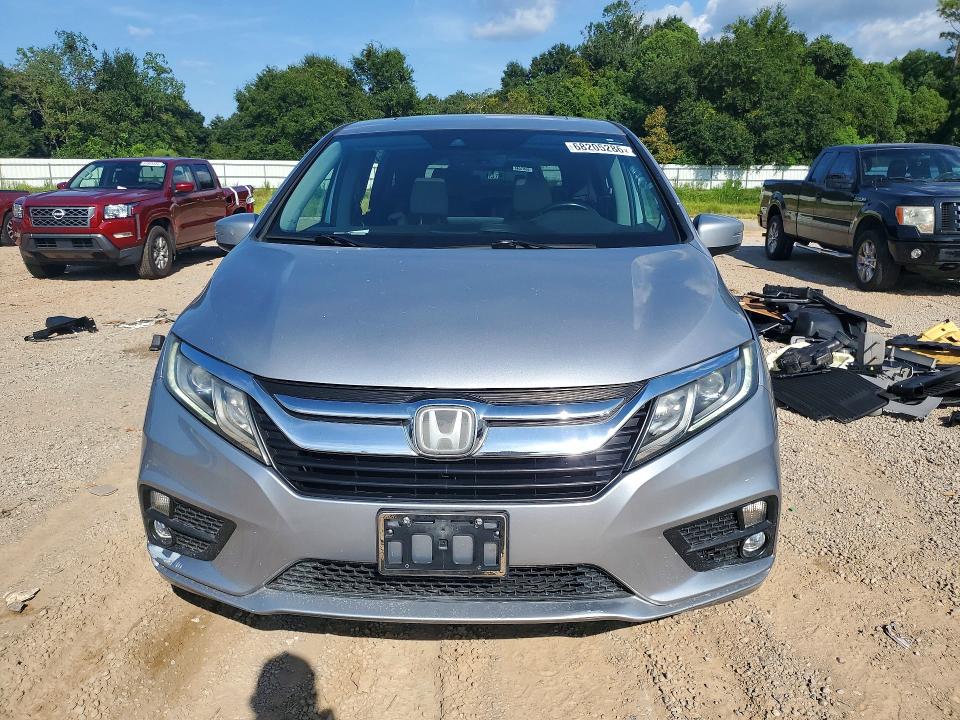 Продажа на аукционе авто 2018 Honda Odyssey, vin: 5FNRL6H72JB045558, номер лота: 68205286