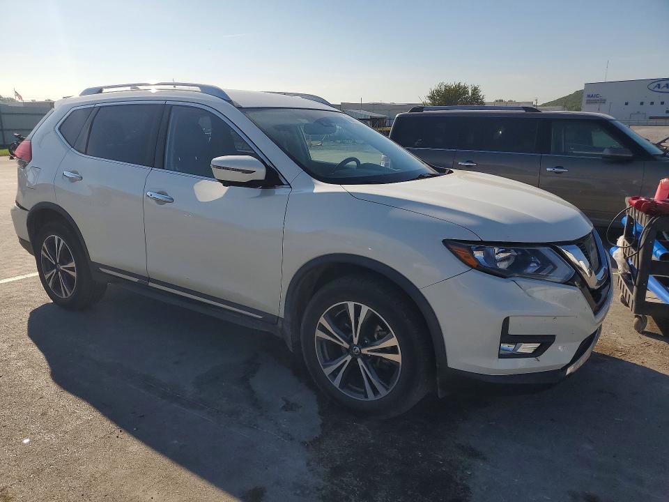 Продажа на аукционе авто 2017 Nissan Rogue, vin: JN8AT2MV3HW025422, номер лота: 70157946