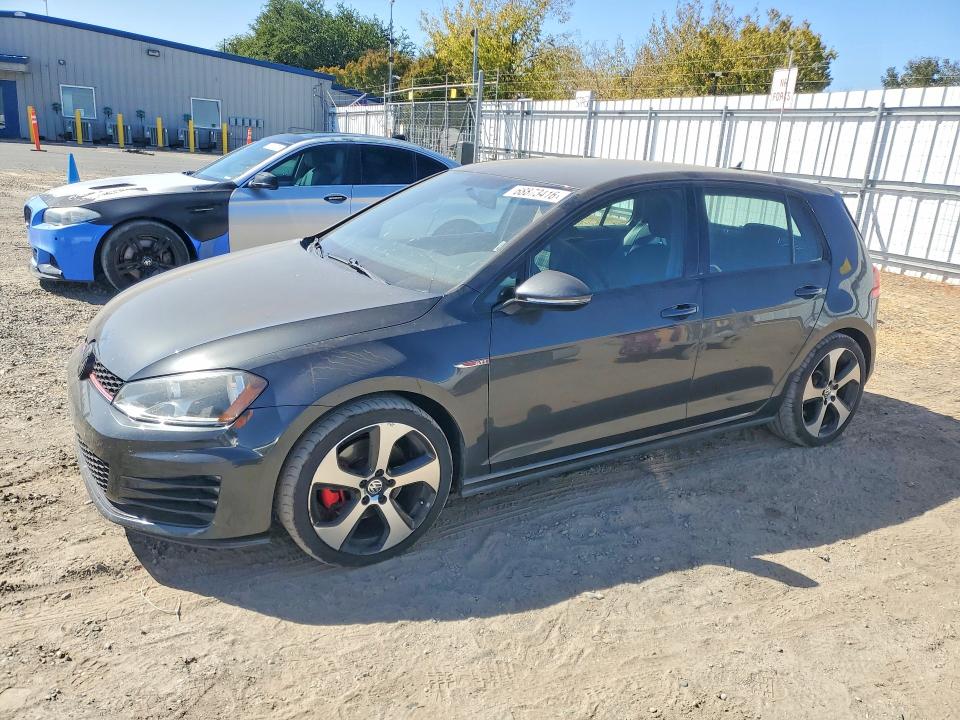 2015 Volkswagen Gti მანქანა იყიდება აუქციონზე, vin: 3VW4T7AUXFM102900, აუქციონის ნომერი: 68873416