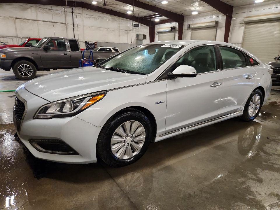 Продажа на аукционе авто 2017 Hyundai Sonata Hybrid, vin: KMHE24L15HA054567, номер лота: 67565886