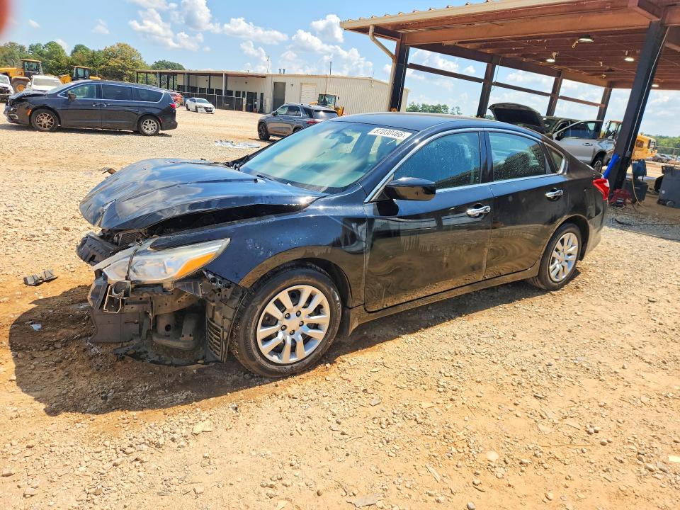 2017 Nissan Altima მანქანა იყიდება აუქციონზე, vin: 1N4AL3AP6HC477606, აუქციონის ნომერი: 67030466