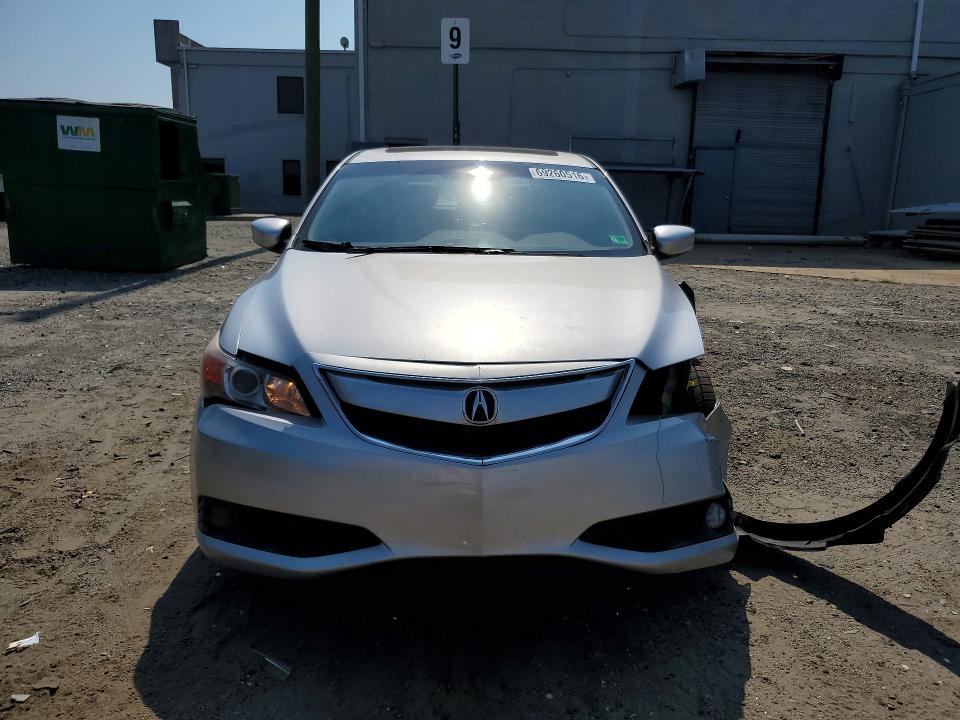 69260516 :رقم المزاد ، 19VDE1F55DE012548 vin ، 2013 Acura Ilx مزاد بيع