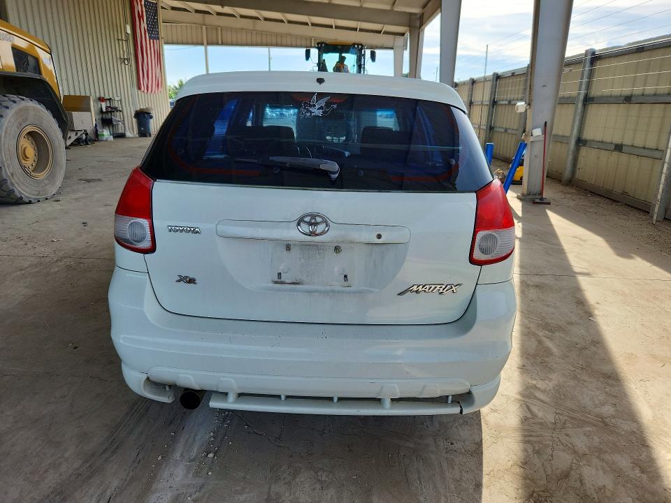 2004 Toyota Matrix მანქანა იყიდება აუქციონზე, vin: 2T1KR32E34C262146, აუქციონის ნომერი: 70870596