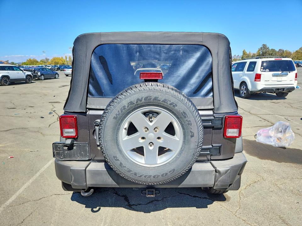 Продажа на аукционе авто 2014 Jeep Wrangler Unlimited, vin: 1C4BJWDG1EL296586, номер лота: 68025516