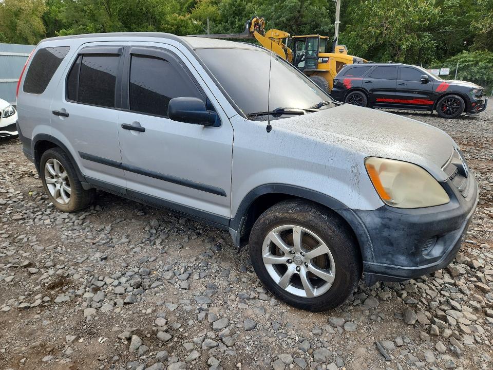 2005 Honda Cr-v მანქანა იყიდება აუქციონზე, vin: SHSRD78525U318160, აუქციონის ნომერი: 70161786