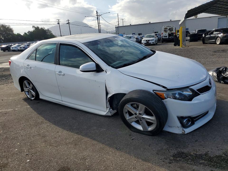 69375756 :رقم المزاد ، 4T1BF1FK7CU188160 vin ، 2012 Toyota Camry مزاد بيع