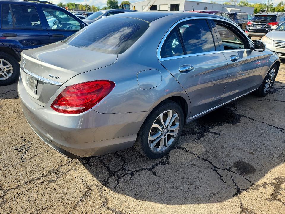 Продаж на аукціоні авто 2015 Mercedes-benz C, vin: 55SWF4KBXFU044207, номер лоту: 69493646