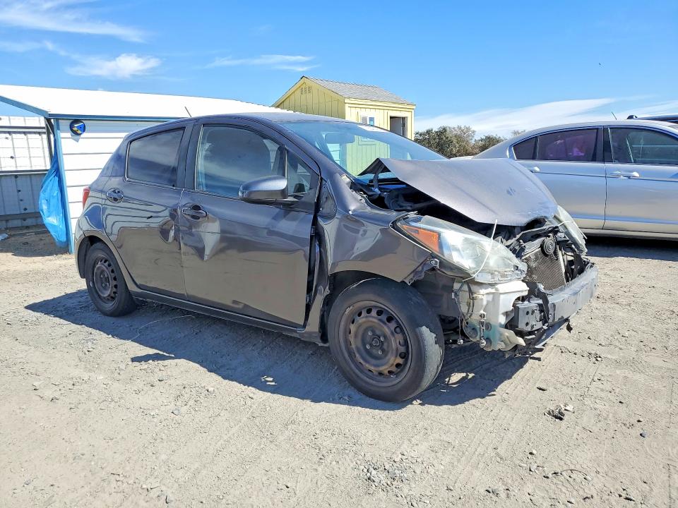 2015 Toyota Yaris მანქანა იყიდება აუქციონზე, vin: VNKKTUD34FA045416, აუქციონის ნომერი: 70546486