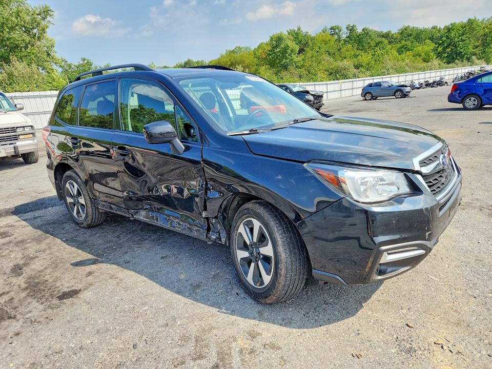 67354146 :رقم المزاد ، JF2SJAEC1HH568545 vin ، 2017 Subaru Forester مزاد بيع