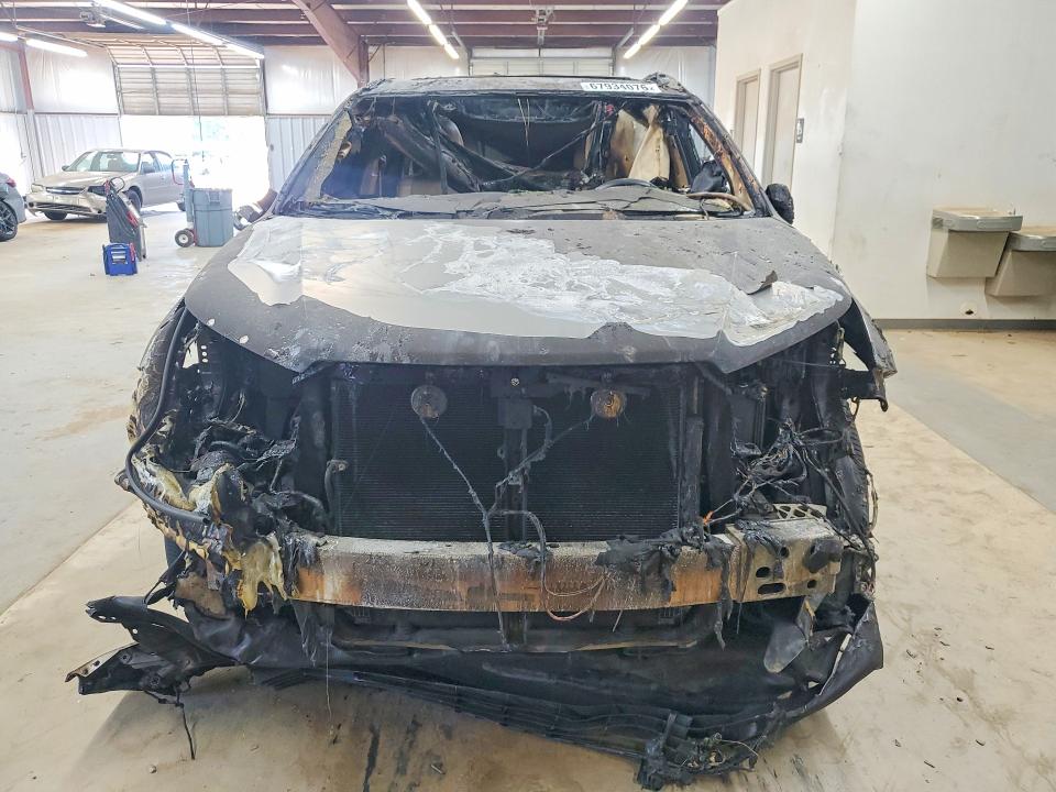 Продажа на аукционе авто 2019 Toyota Highlander, vin: 5TDDZRFH4KS979644, номер лота: 67934076