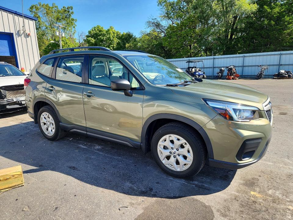 Продажа на аукционе авто 2019 Subaru Forester, vin: JF2SKACC6KH572338, номер лота: 67712426