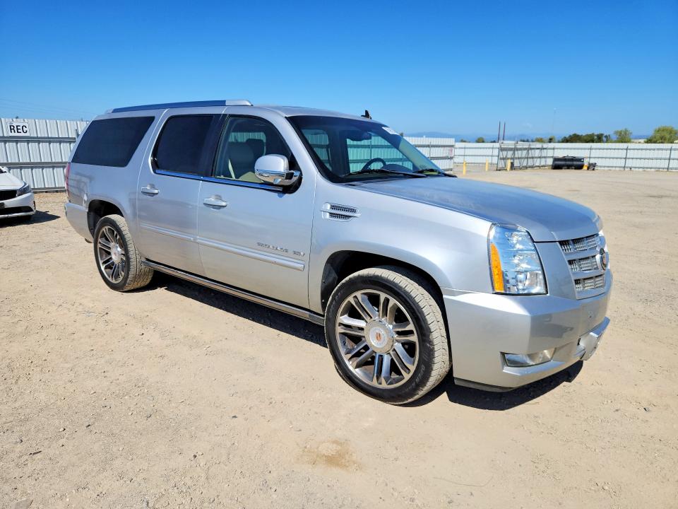2013 Cadillac Escalade მანქანა იყიდება აუქციონზე, vin: 1GYS4JEF4DR200598, აუქციონის ნომერი: 65962186