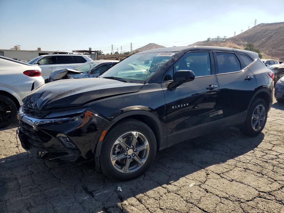 Продаж на аукціоні авто 2025 Chevrolet Blazer, vin: 3GNKBCR42SS221399, номер лоту: 69606386