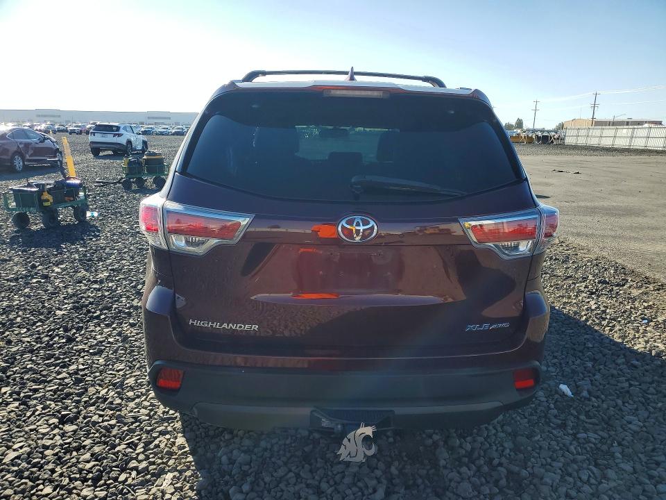 Auction sale of the 2016 Toyota Highlander, vin: 5TDJKRFH9GS296501, lot number: 69059396