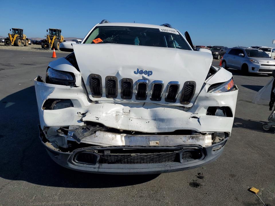 Продажа на аукционе авто 2015 Jeep Cherokee, vin: 1C4PJMCS2FW523557, номер лота: 69021346