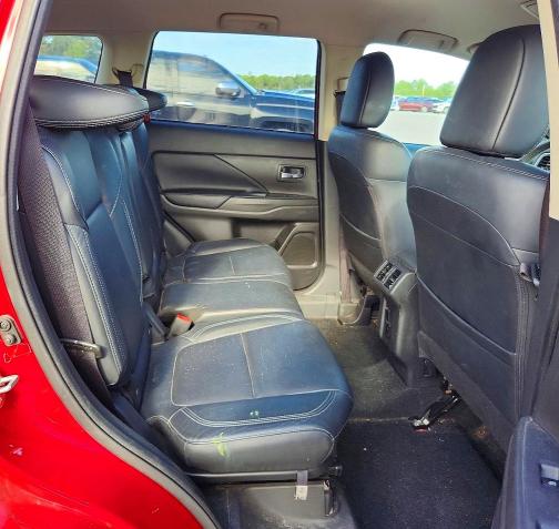 68561536 :رقم المزاد ، JA4AD3A3XLZ032645 vin ، 2020 Mitsubishi Outlander مزاد بيع