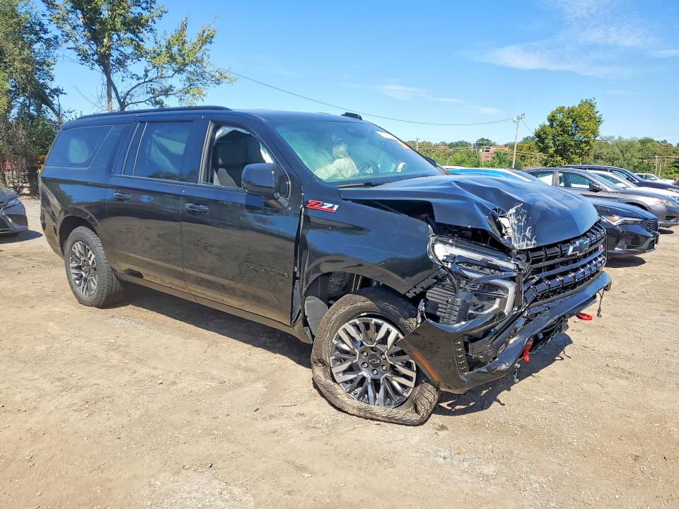 2026 Chevrolet Suburban მანქანა იყიდება აუქციონზე, vin: 1GNS6DKD9TR303798, აუქციონის ნომერი: 70418086