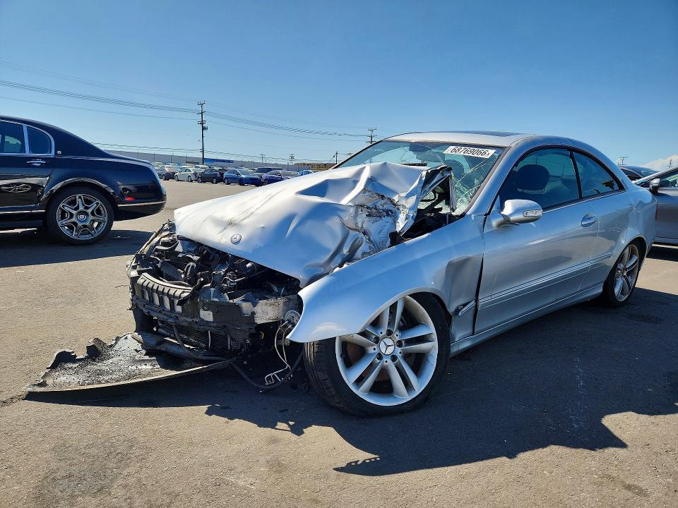 68769066 :رقم المزاد ، WDBTJ56J86F180341 vin ، 2006 Mercedes-benz Clk مزاد بيع
