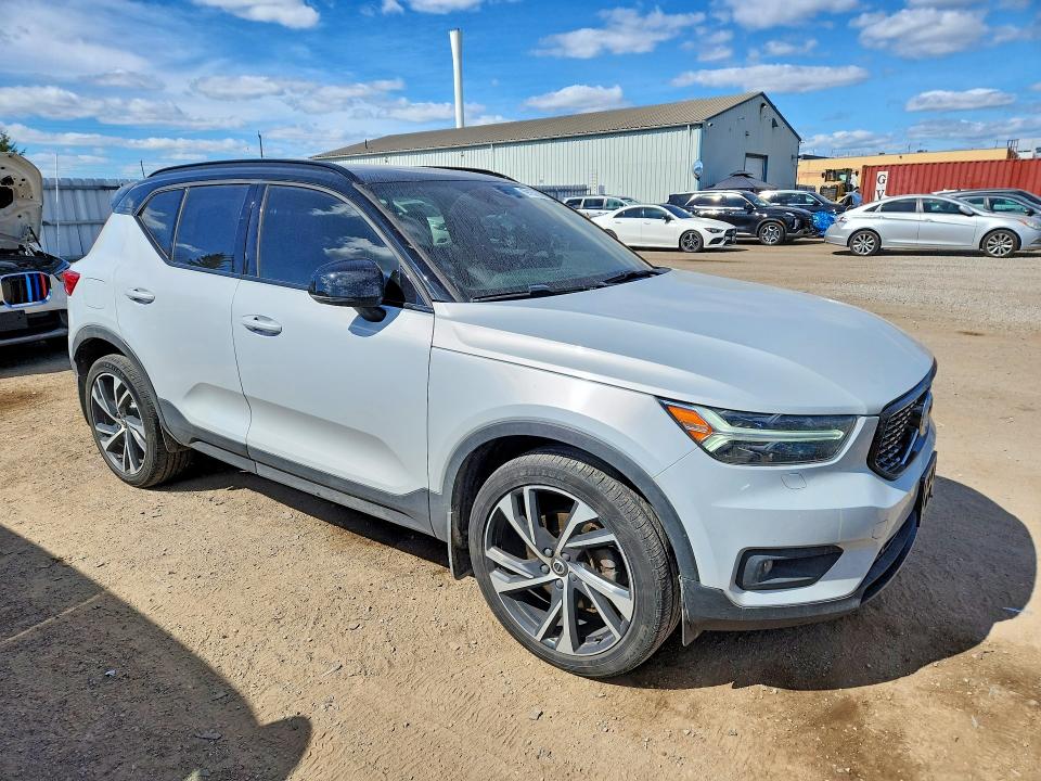 2020 Volvo Xc40 მანქანა იყიდება აუქციონზე, vin: YV4162UM4L2210621, აუქციონის ნომერი: 69157566