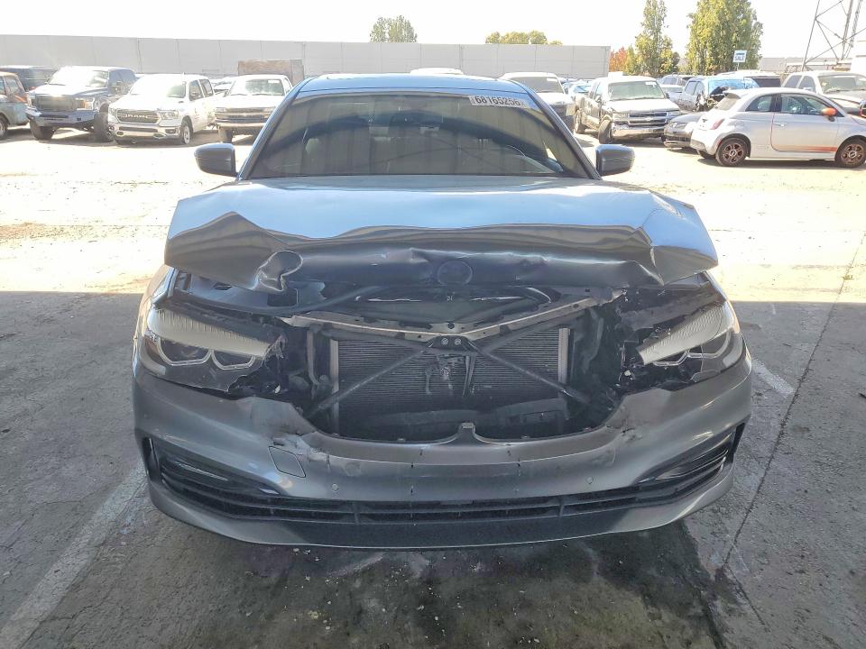 Продаж на аукціоні авто 2018 Bmw 530e, vin: WBAJA9C5XJB250331, номер лоту: 68165256