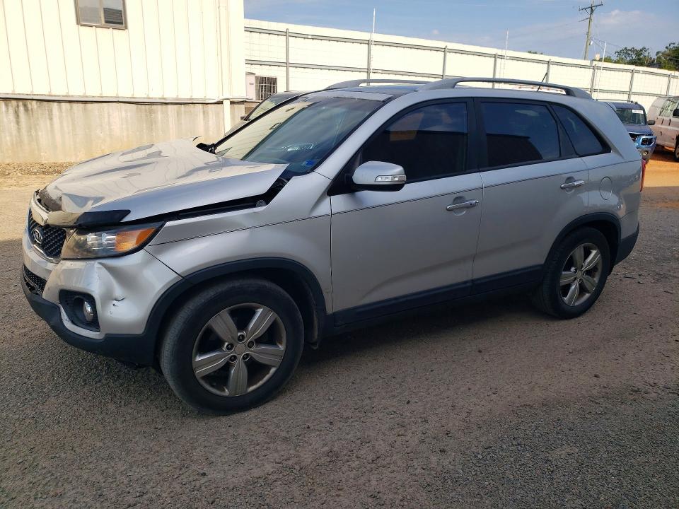 68655886 :رقم المزاد ، 5XYKU4A24DG339638 vin ، 2013 Kia Sorento مزاد بيع