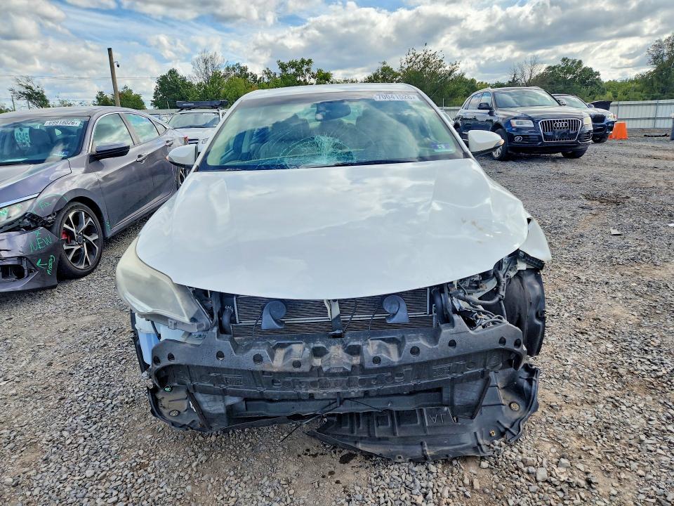 2013 Toyota Avalon Hybrid მანქანა იყიდება აუქციონზე, vin: 4T1BD1EB2DU012898, აუქციონის ნომერი: 70041526