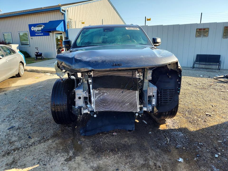 64513956 :رقم المزاد ، 1C4RJKBG9S8653196 vin ، 2025 Jeep Grand Cherokee مزاد بيع