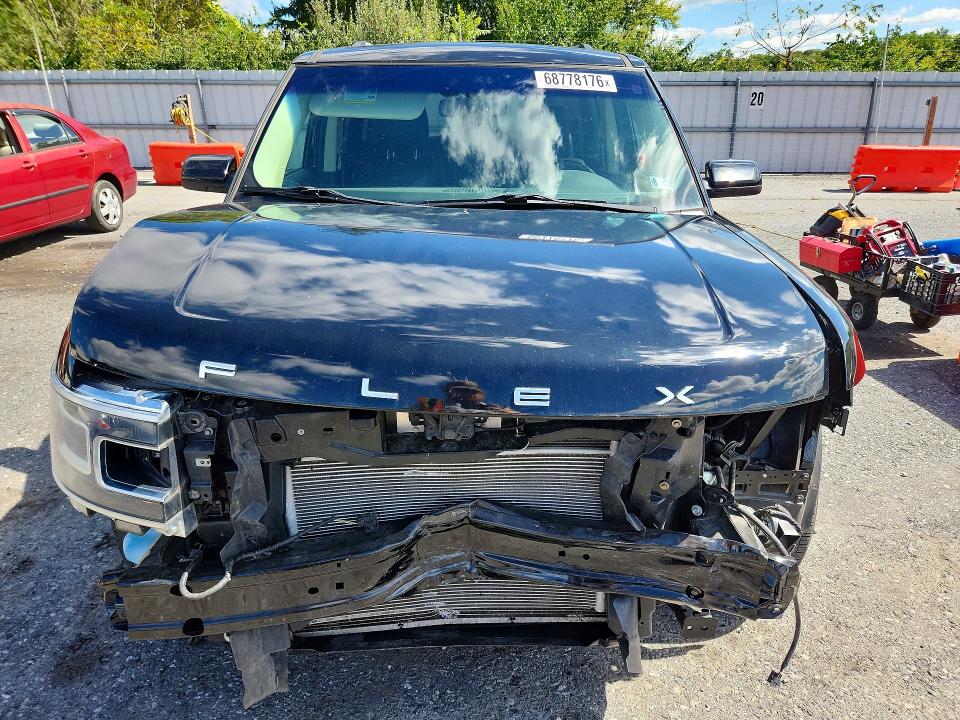 68778176 :رقم المزاد ، 2FMHK6D88HBA11589 vin ، 2017 Ford Flex مزاد بيع