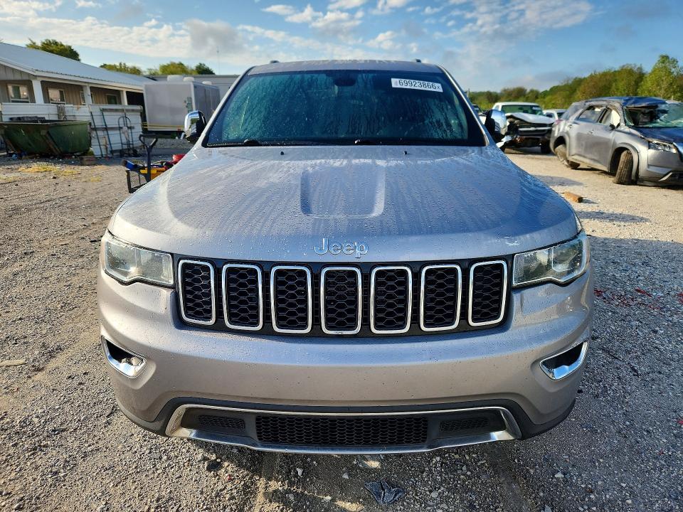 69923866 :رقم المزاد ، 1C4RJEBG0JC513745 vin ، 2018 Jeep Grand Cherokee مزاد بيع