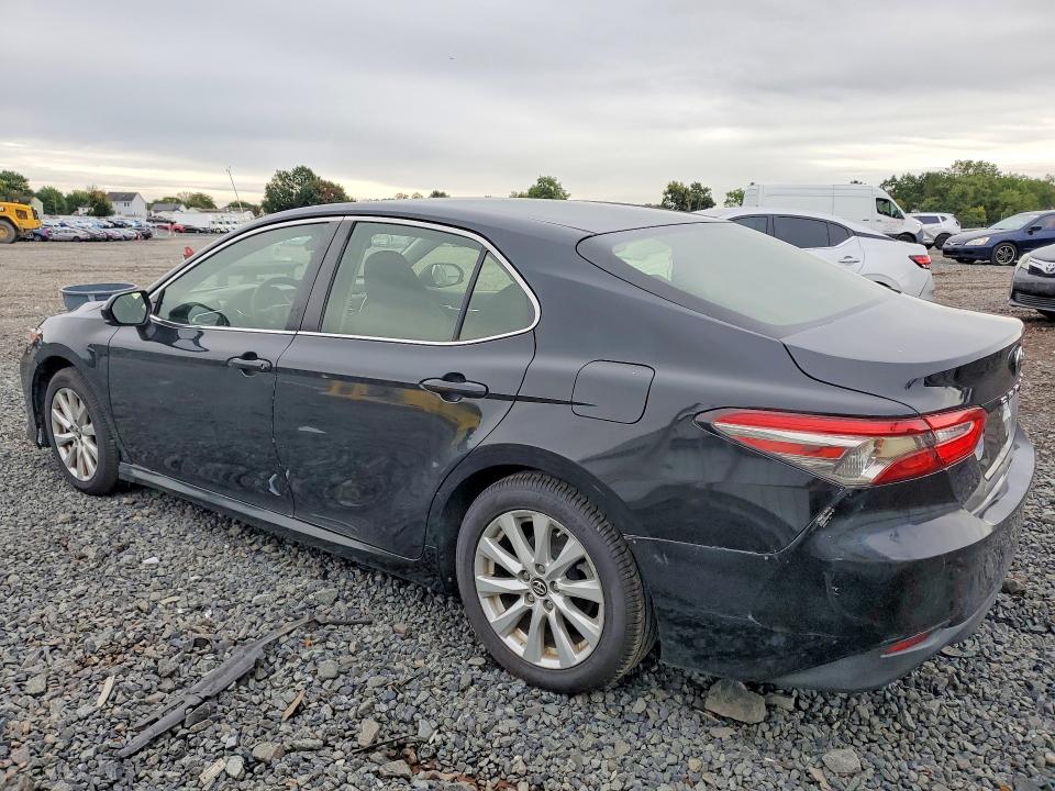 70185966 :رقم المزاد ، JTNB11HKXJ3013917 vin ، 2018 Toyota Camry مزاد بيع