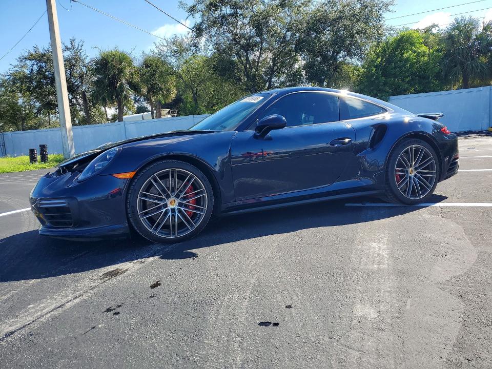 69908866 :رقم المزاد ، WP0AD2A92JS156533 vin ، 2018 Porsche 911 مزاد بيع