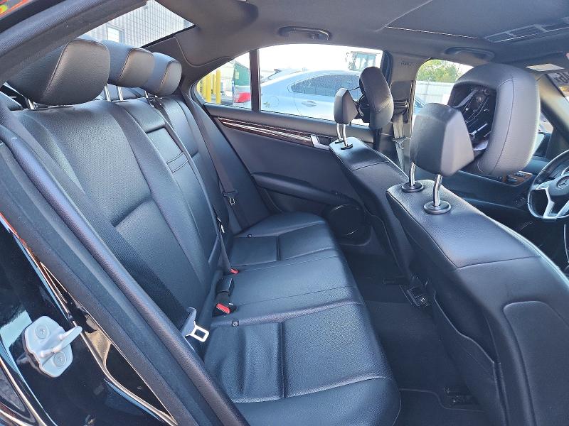 2012 Mercedes-benz C მანქანა იყიდება აუქციონზე, vin: WDDGF8BB1CR209036, აუქციონის ნომერი: 68042346