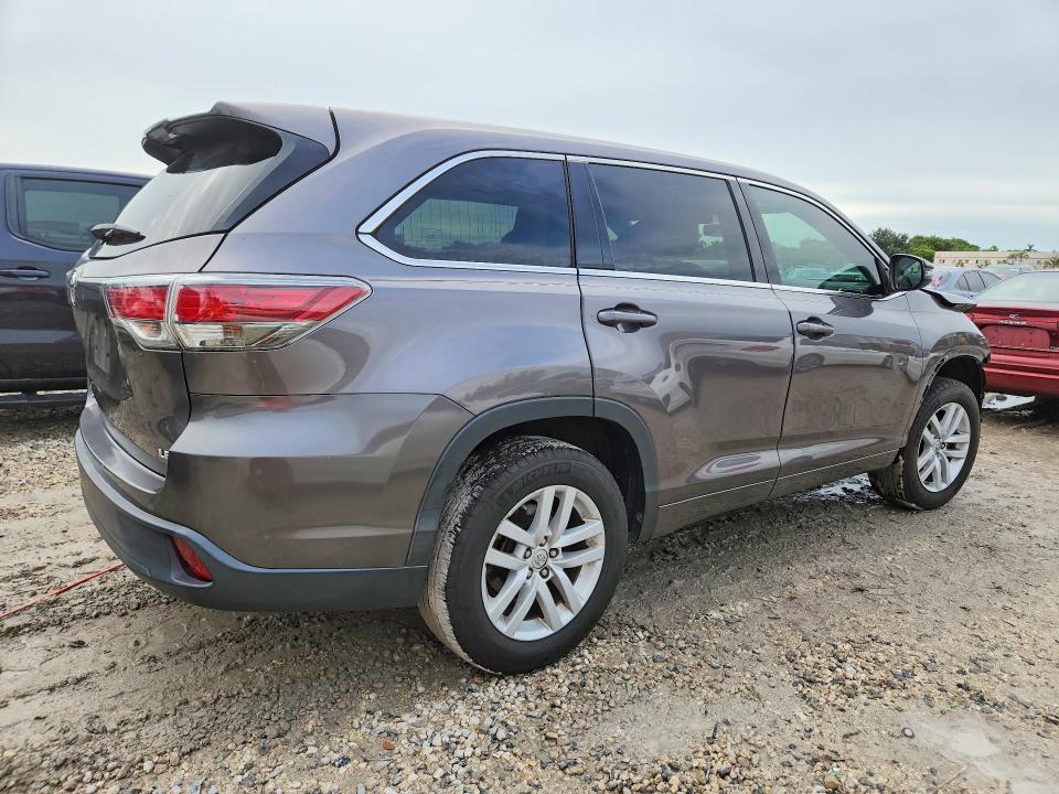 71149526 :رقم المزاد ، 5TDZARFH2FS016664 vin ، 2015 Toyota Highlander مزاد بيع