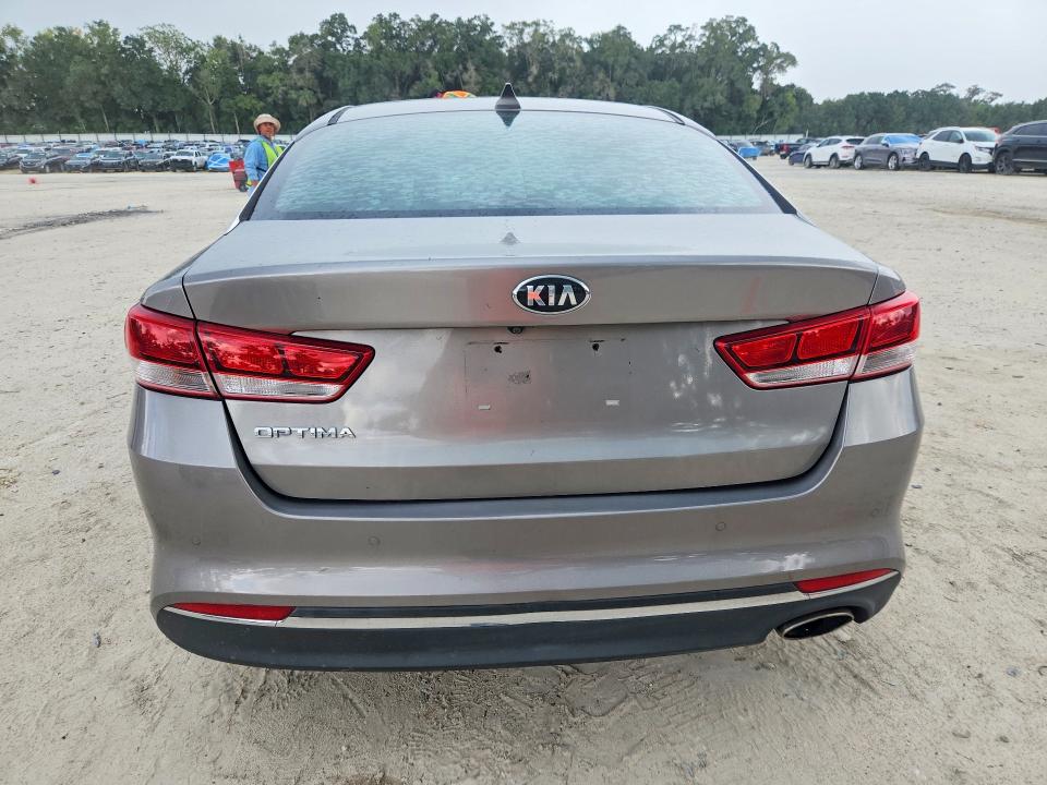 2018 Kia Optima მანქანა იყიდება აუქციონზე, vin: 5XXGT4L32JG251217, აუქციონის ნომერი: 67647796