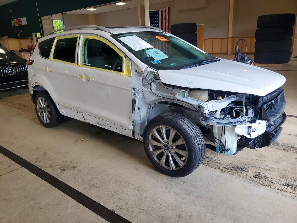 Продаж на аукціоні авто 2017 Ford Escape, vin: 1FMCU9J91HUA06974, номер лоту: 68205496