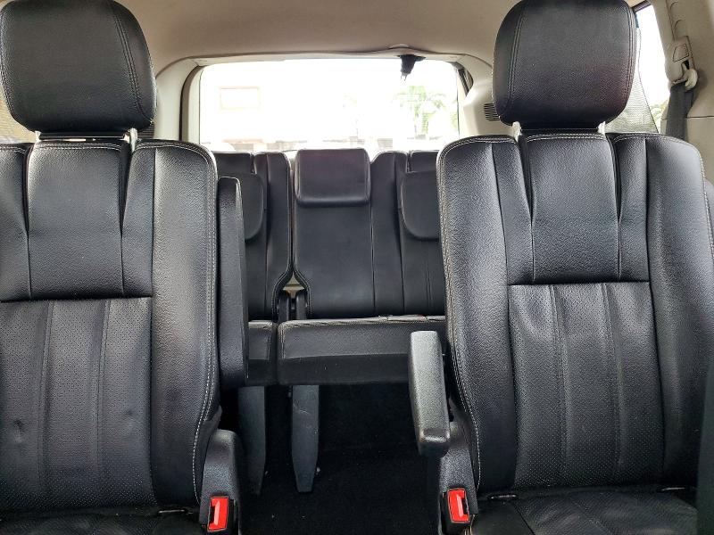 69783686 :رقم المزاد ، 2C4RC1CGXFR506964 vin ، 2015 Chrysler Town & Country مزاد بيع