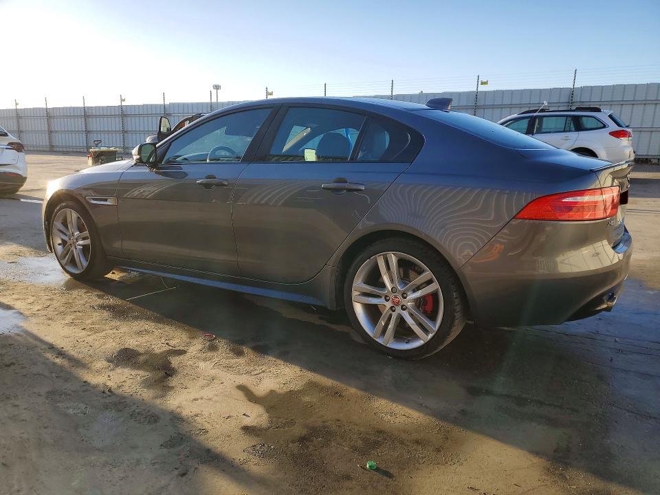 71261056 :رقم المزاد ، SAJAM4FV2JCP16998 vin ، 2018 Jaguar Xe مزاد بيع
