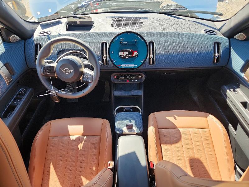 67640896 :رقم المزاد ، WMZ23GA02S7R28068 vin ، 2025 Mini Countryman مزاد بيع