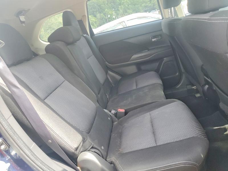 Продажа на аукционе авто 2016 Mitsubishi Outlander, vin: JA4AZ3A31GZ002053, номер лота: 68218386
