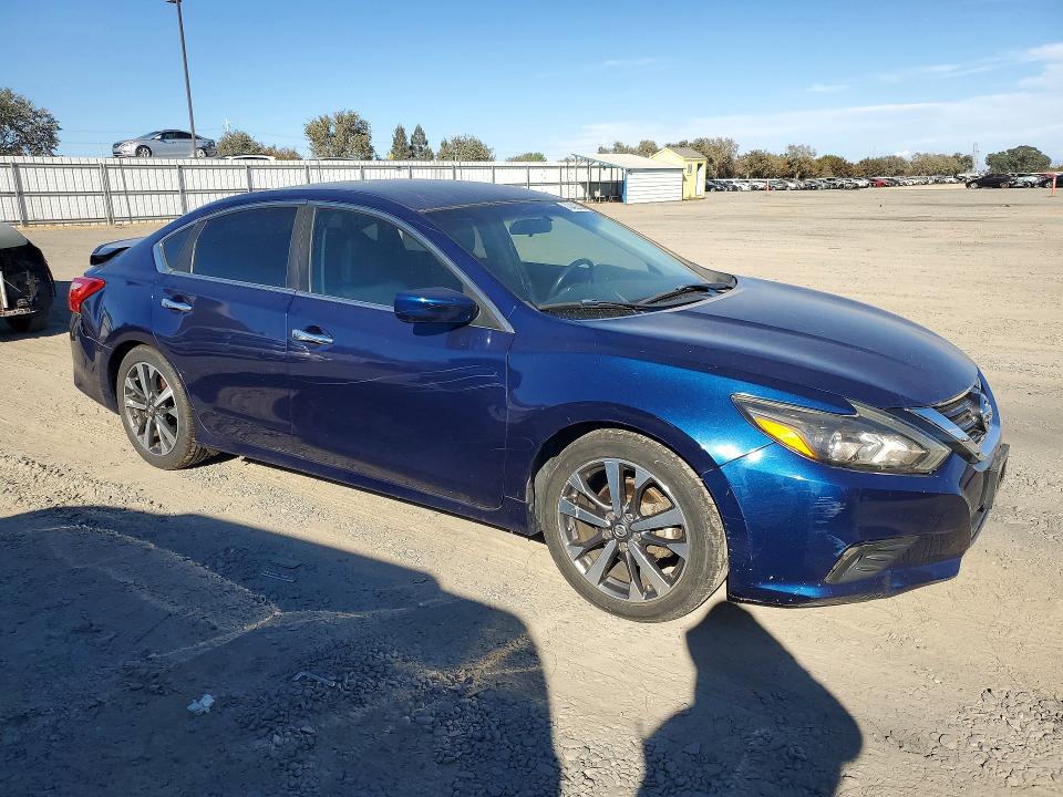 2016 Nissan Altima მანქანა იყიდება აუქციონზე, vin: 1N4AL3AP8GC173790, აუქციონის ნომერი: 70422206
