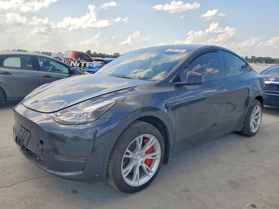 Продаж на аукціоні авто 2024 Tesla Model  Y, vin: 7SAYGDED5RF008937, номер лоту: 67887736