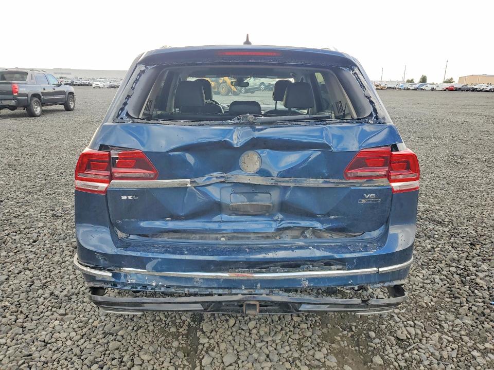Продаж на аукціоні авто 2018 Volkswagen Atlas, vin: 1V2RR2CA0JC561021, номер лоту: 70497216