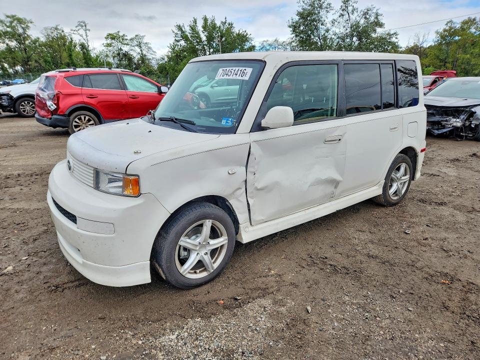 70451416 :رقم المزاد ، JTLKT324X50197952 vin ، 2005 Scion Xb مزاد بيع