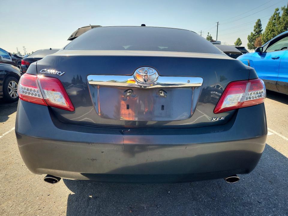 2011 Toyota Camry მანქანა იყიდება აუქციონზე, vin: 4T1BK3EK5BU128028, აუქციონის ნომერი: 70144416