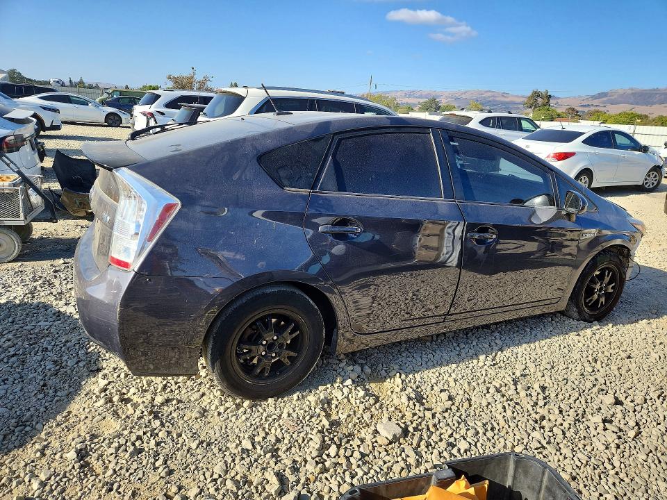 2011 Toyota Prius მანქანა იყიდება აუქციონზე, vin: JTDKN3DU6B0268126, აუქციონის ნომერი: 69051316
