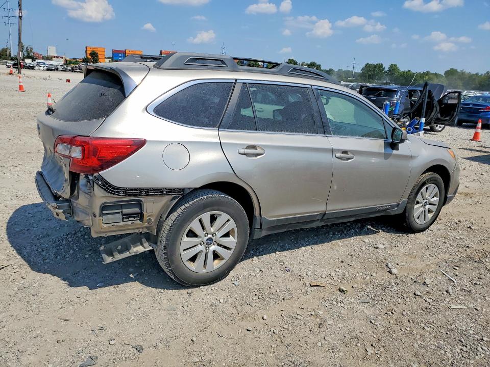 67211716 :رقم المزاد ، 4S4BSBCC0F3263712 vin ، 2015 Subaru Outback مزاد بيع