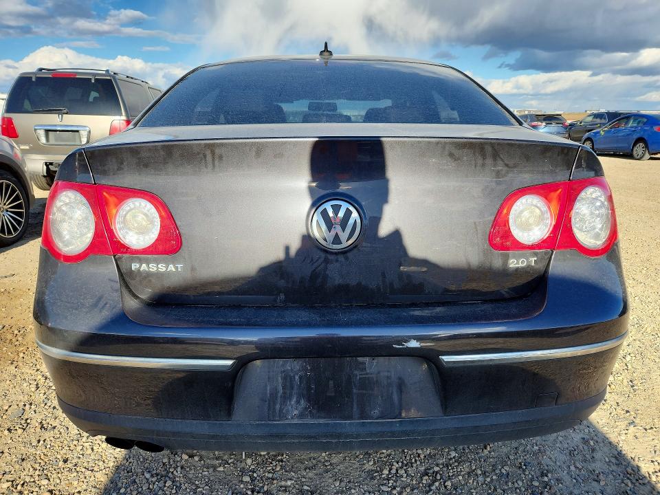 2010 Volkswagen Passat მანქანა იყიდება აუქციონზე, vin: WVWEK9AN3AE104873, აუქციონის ნომერი: 70952736