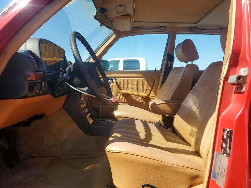 Продажа на аукционе авто 1983 Mercedes-benz 300, vin: WDBAB33A0DB024182, номер лота: 70868676