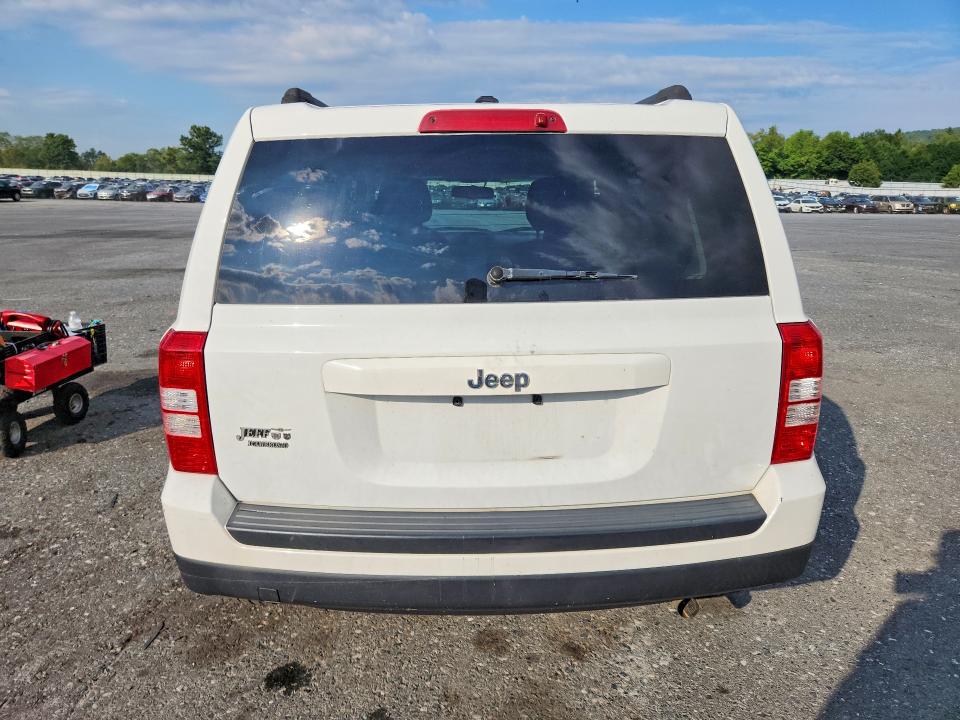 68132806 :رقم المزاد ، 1C4NJPBB9HD166645 vin ، 2017 Jeep Patriot مزاد بيع