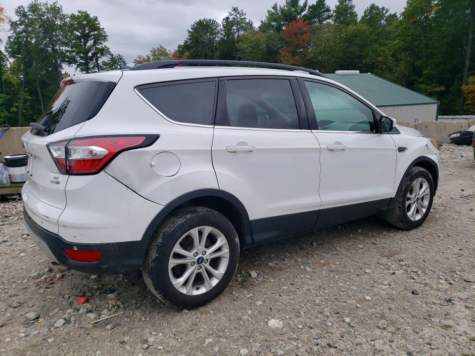 Продажа на аукционе авто 2018 Ford Escape, vin: 1FMCU9GD9JUA75834, номер лота: 70874236